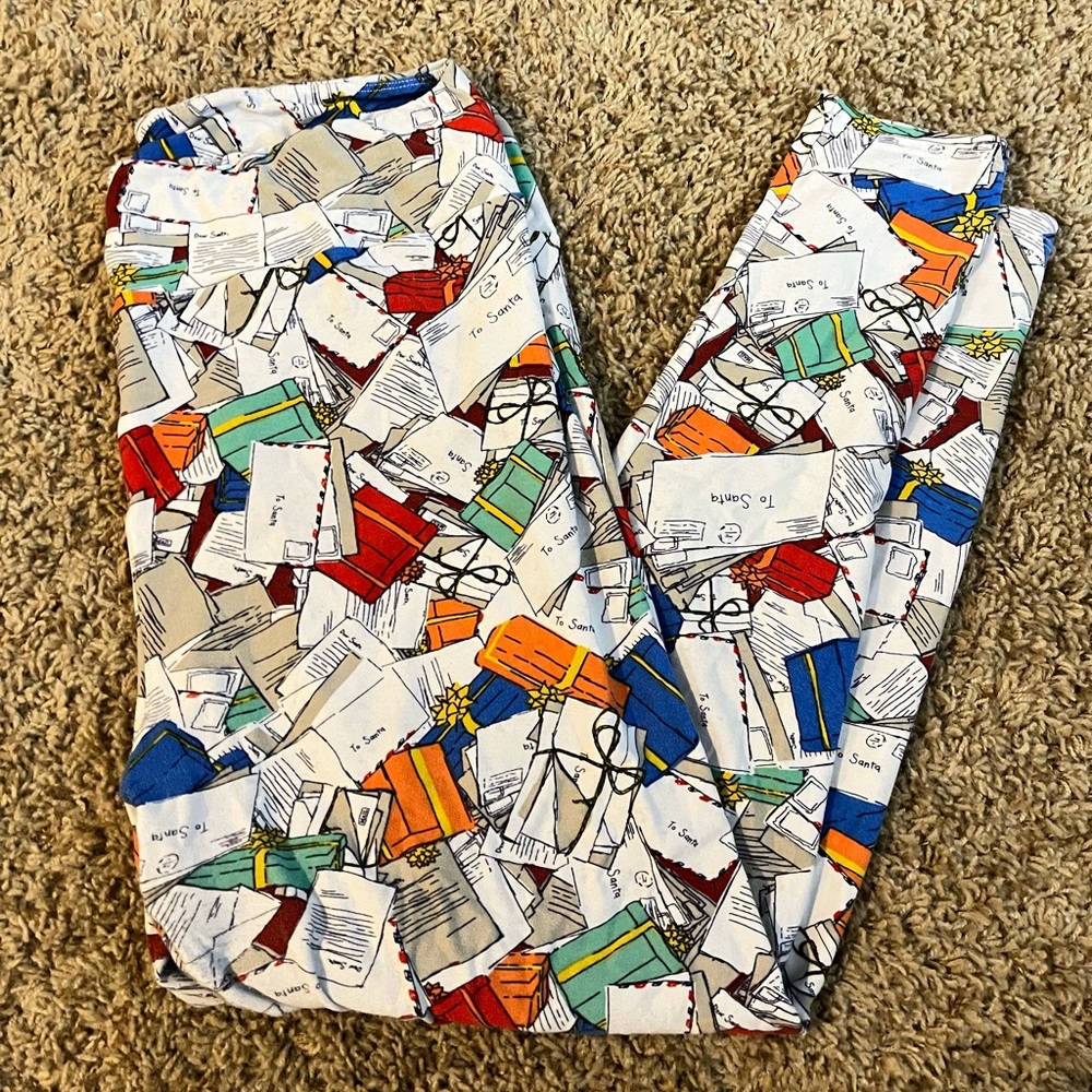 Letter to Santa Christmas LuLaRoe Tall & Curvy 2 Leggings